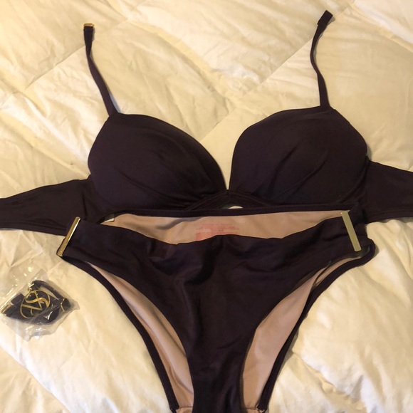 Swimsuit - Picture 1 of 4